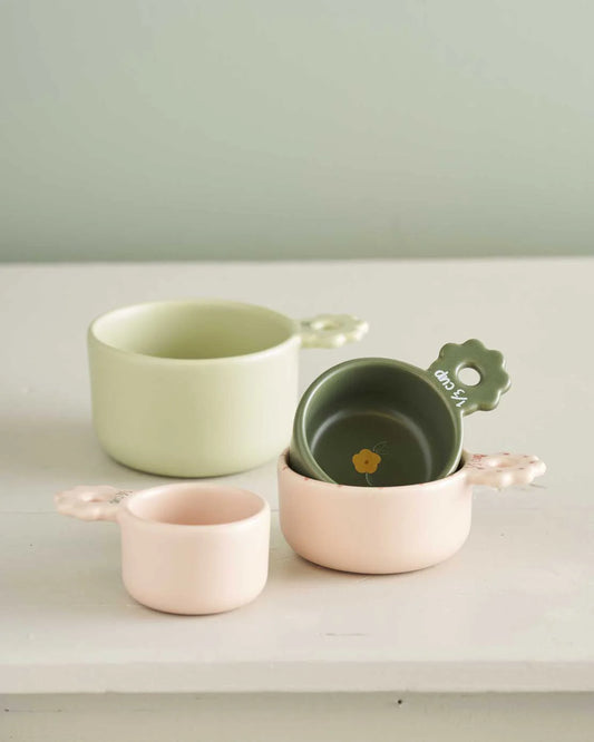 Measuring Cups | Flower Market