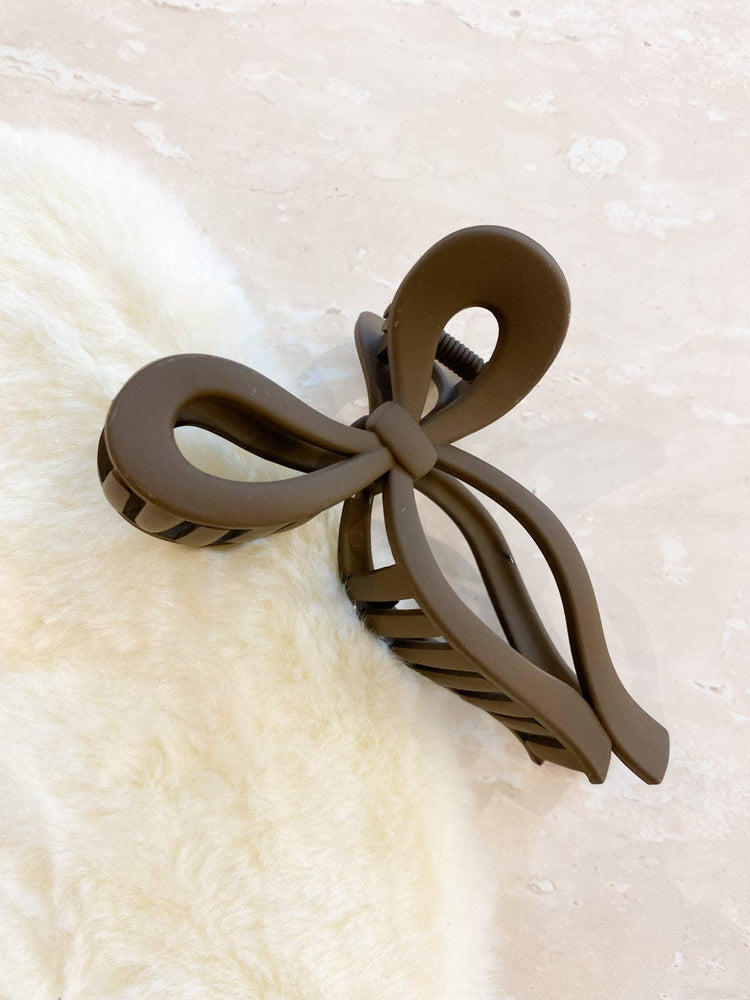 Romy Matte Bow Claw Clips